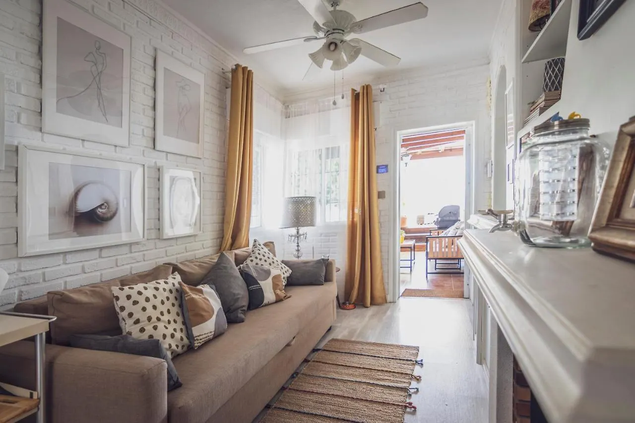 The New Gurami Beach House Rincon de la Victoria